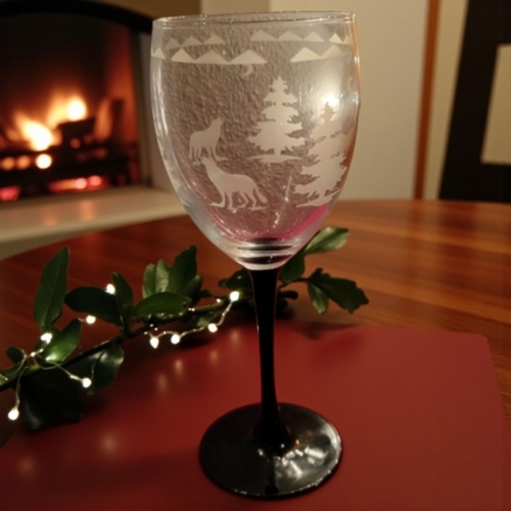Vtg Wine Champagne Glass Etched Crystal Black Long Stem Footed Wolves Moon Pine